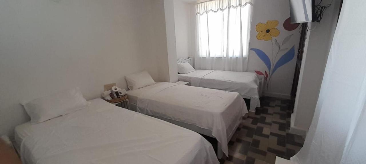 Hotel Habibi Barranquilla  Exteriör bild