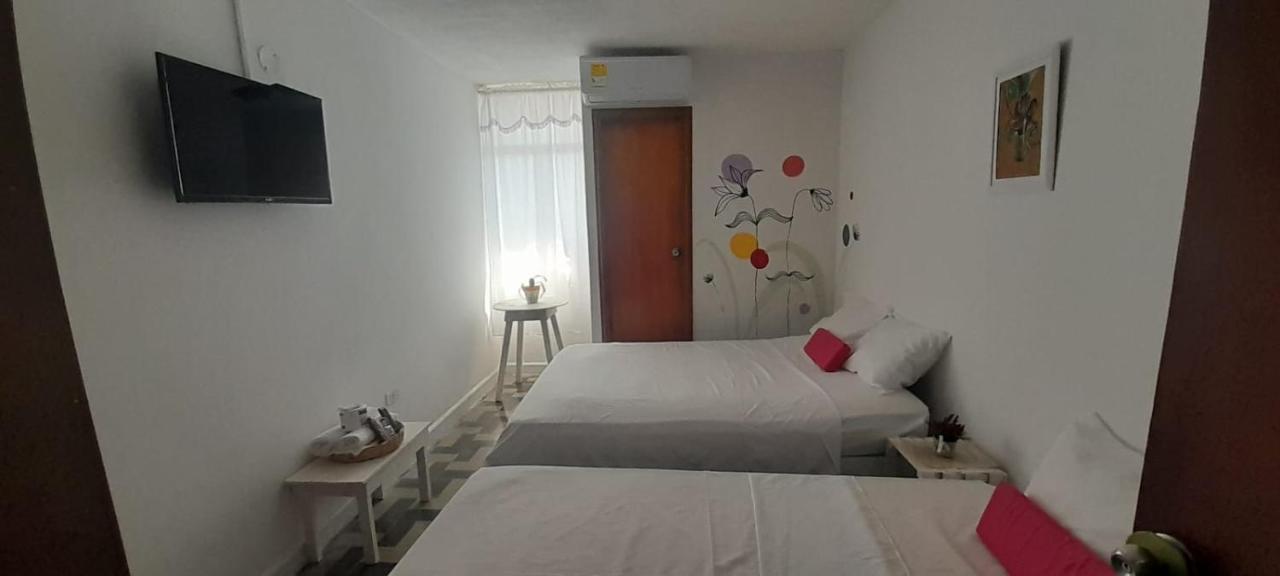Hotel Habibi Barranquilla  Exteriör bild