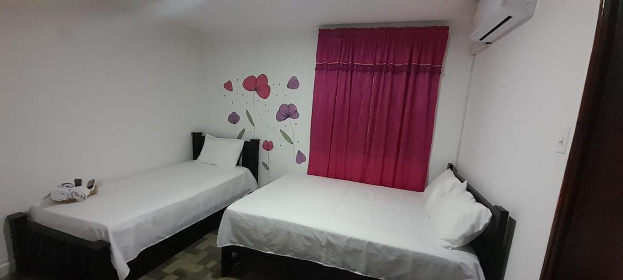 Hotel Habibi Barranquilla  Exteriör bild