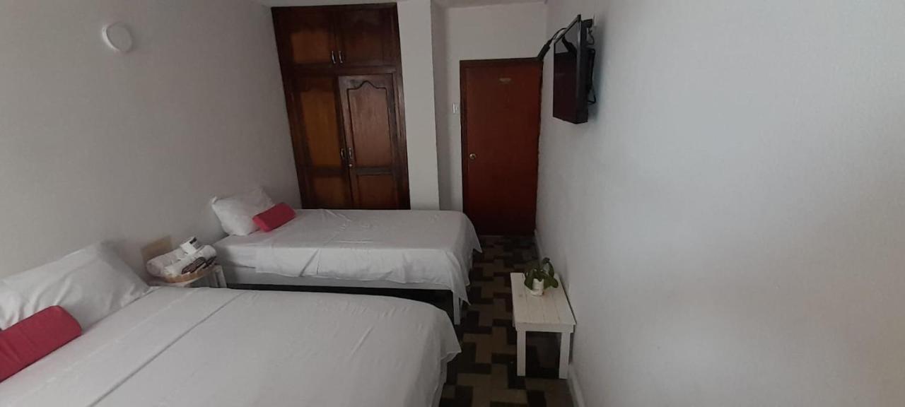 Hotel Habibi Barranquilla  Exteriör bild
